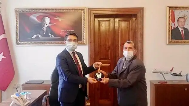 Kırmızı ilin, mavi mahallesine Kaymakam Ünsal'dan 'nazar boncuğu'