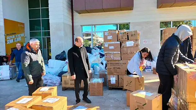 Köyceğiz'de depremzedeler için yardım kampanyası devam ediyor