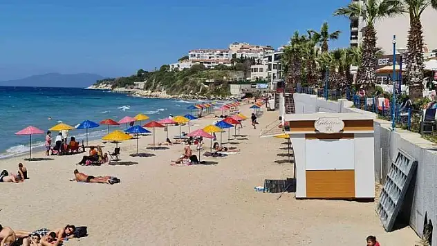 Kuşadası'nda Nisan ayında deniz keyfi