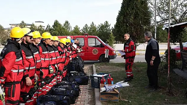 Kütahya Belediyesi Arama Kurtarma ekibinden tatbikatlı hazırlık