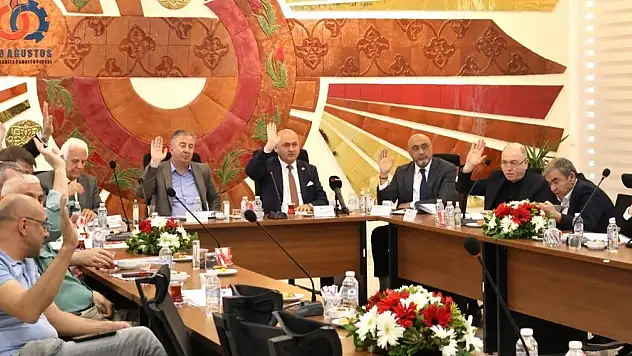 Kütahya'da '30 Ağustos OSB Genel Kurulu Toplantısı' yapıldı, yeni dönem için hedefler belirlendi