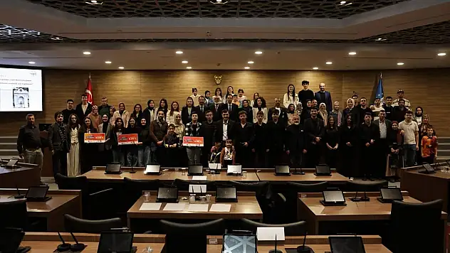 Kütahya'da 'Tarihi Konulu Gençler Arası Kültür ve Bilgi Yarışması'nın finali gerçekleşti