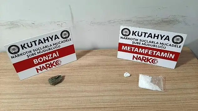 Kütahya'da araçlarında uyuşturucu ile yakalanan 2 kişi gözaltına alındı