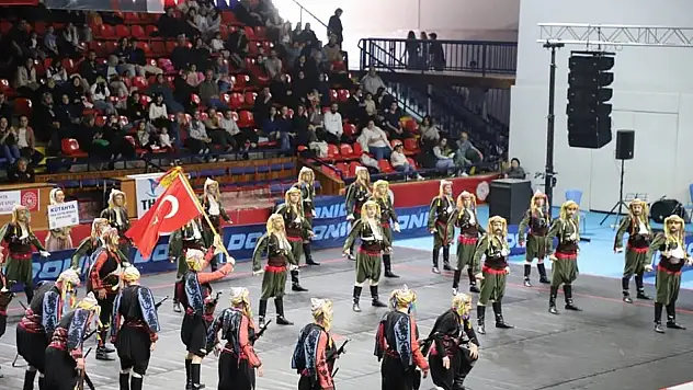 Kütahya'da halk oyunları il birinciliği yarışmaları sona erdi