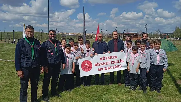 Kütahya'da izcilik kampı, gençlere milli ve manevi eğitim