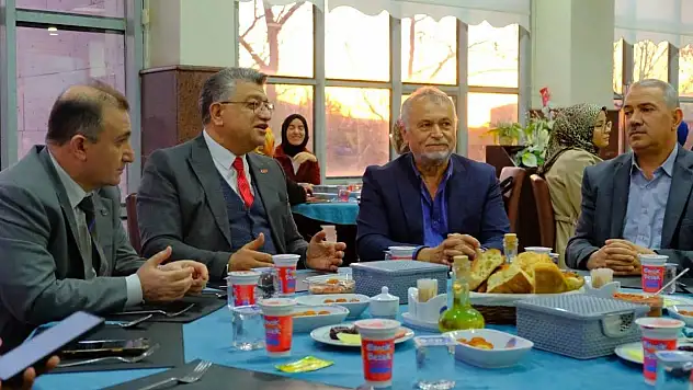 Kütahya Dumlupınar Üniversitesi'nde iftar