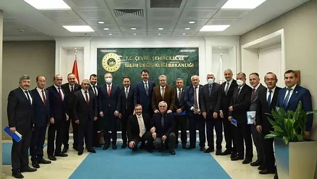 Kütahya heyetinden Bakan Kurum'a teşekkür ziyareti