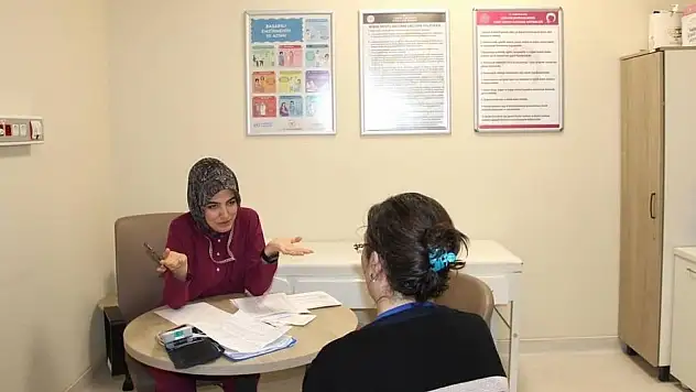 Kütahya Şehir Hastanesi'nde 'Doğuma Hazırlık Ebe Polikliniği' hizmete başladı