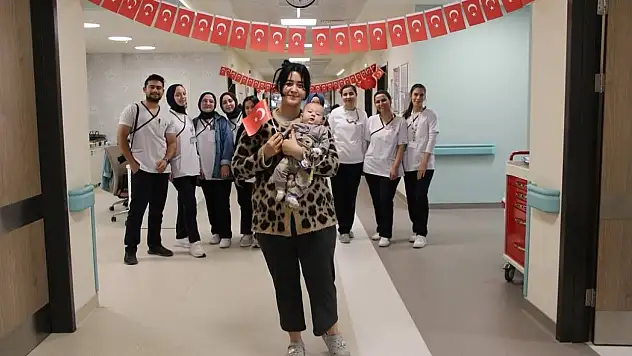 Kütahya Şehir Hastanesinde tedavi gören çocuklar 23 Nisan'ı kutladı