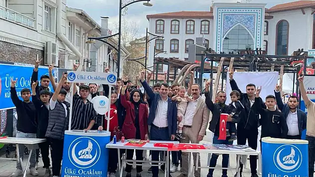 Kütahya Ülkü Ocakları'ndan 23 Nisan'a özel etkinlik