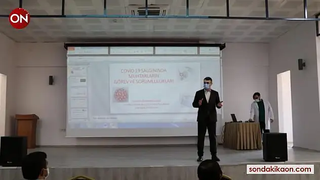 Lapseki'de muhtarlara Covid-19 bilgilendirmesi