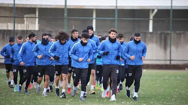Menemenspor'un deplasman karnesi zayıf