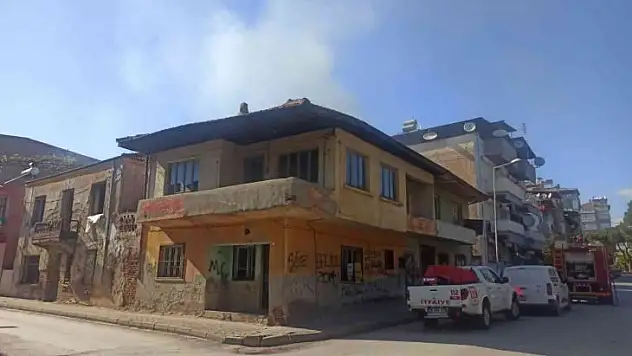 Metruk evde çıkan yangın korkuttu