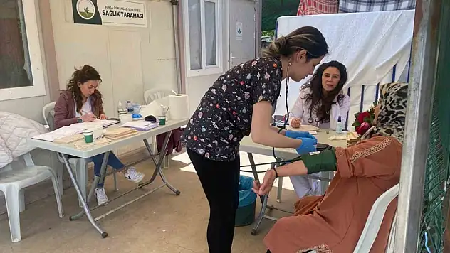 Osmangazi'den deprem bölgesinde sağlık taraması