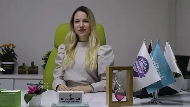 Otoriter ebeveyn tutumları çocukta özgüven problemi oluşturuyor