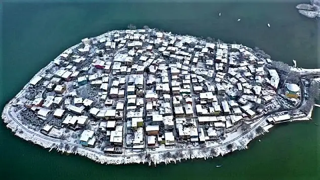 (Özel) 2600 yıllık geçmişi var...Küçük Venedik karlar arasında böyle görüntülendi