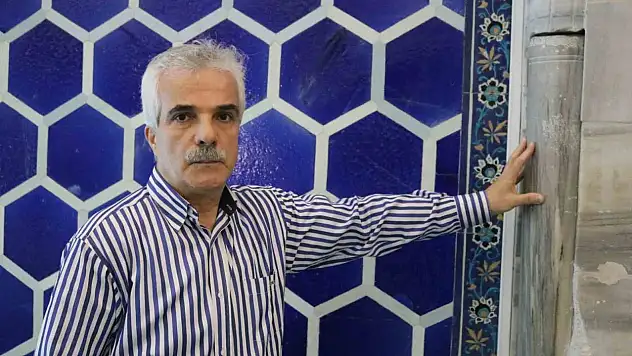 (Özel) Tarihi caminin ayarlarıyla oynadılar... 8 deprem terazisinden biri dönüyor