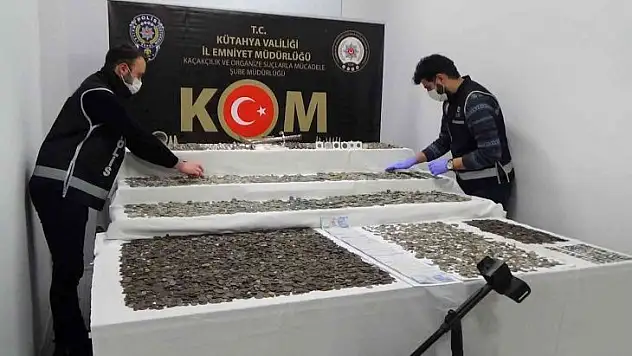 Paha biçilemez eserler klozet ve kovanlardan çıktı