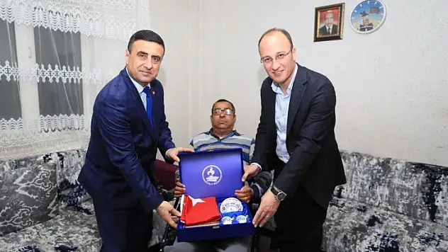 Pamukkale Belediyesinin iftar sofrası karakova'da kuruldu