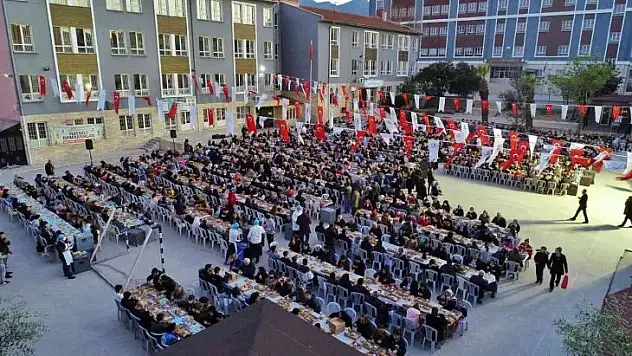 Pamukkaleliler gönül sofrasında bir araya geldi