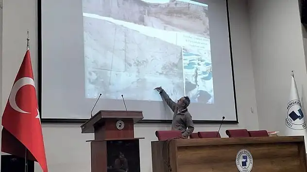 PAÜ'de 'Taş Devri'nde Denizli konuşuldu