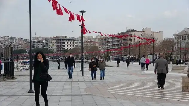 Prof. Dr. Şener: 'Artan vakalarda İngiltere mutantının etkisi olabilir'