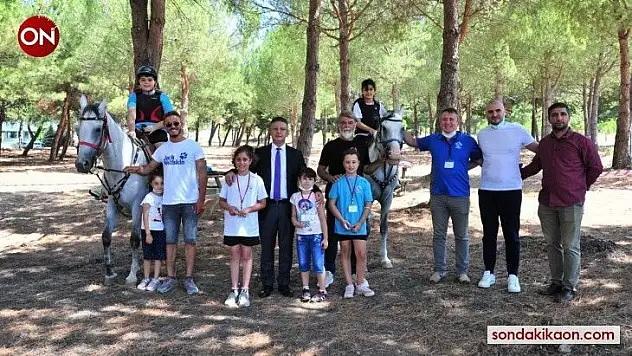 Rektör Prof. Dr. İlter Kuş, BAÜN Spor Kulübü öğrencileriyle buluştu