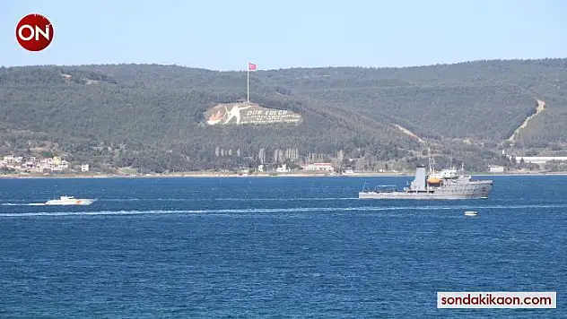 Romanya mayın arama gemisi Çanakkale Boğazı'ndan geçti