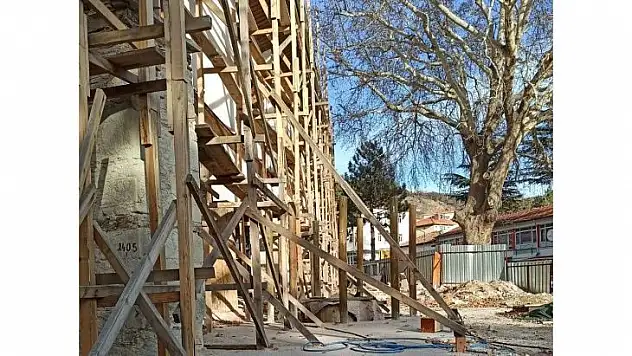 Tarihi Kocaseyfullah Camii'nde restorasyon çalışmaları devam ediyor