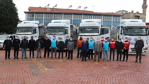 Tavşanlı'dan Suriye'ye yardım tırları yola çıktı