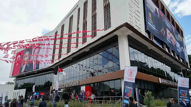Türkiye'de kütüphanelerdeki üye ve kitap sayısında rekor kırıldı