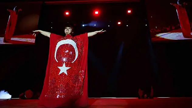 Türkiye'nin ilk cam festivali kapılarını bu kez depremzedeler için açıyor