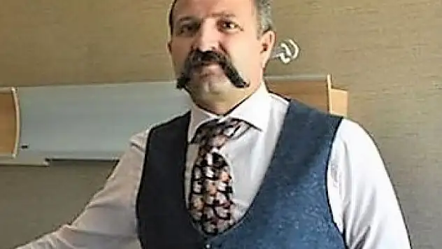 Uzman doktor sokak ortasında öldürüldü