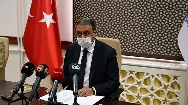 Vali Şıldak, 'Pandemi ile özveriyle çalışan sağlık personelinin günlerini kutlarım'