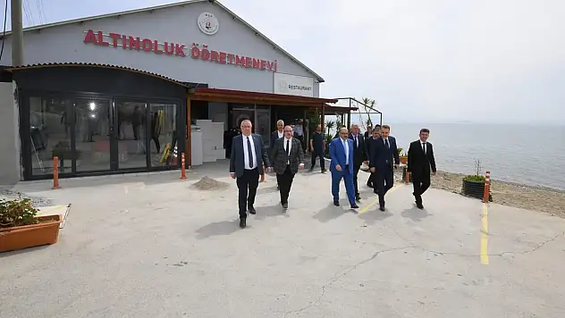 Vali Ustaoğlu'ndan Edremit'e ziyaret
