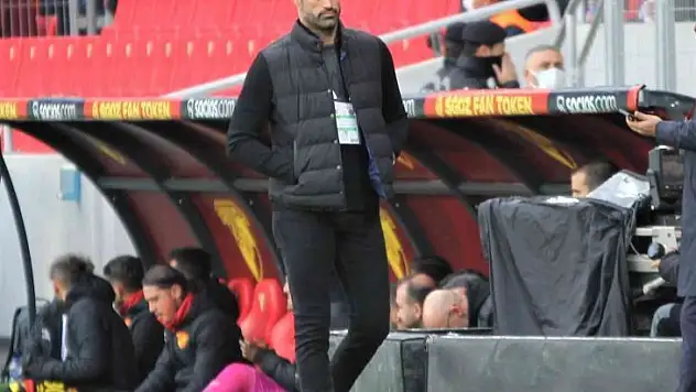 Volkan Demirel, teknik direktörlük kariyerinin ilk maçında