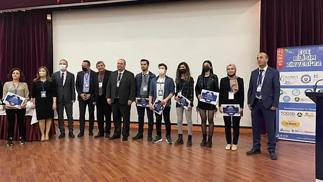 Yapay Zeka Topluluğu '5. Ege Bilişim Zirvesi'ne katıldı
