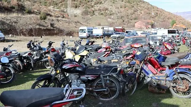 Yedieminde bulunan motosikletler satılıyor