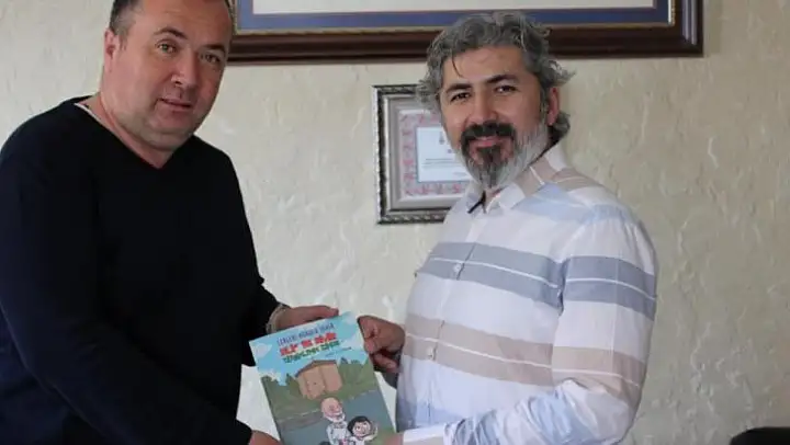 'Leblebi kokulu şehir' kitap severler ile buluştu
