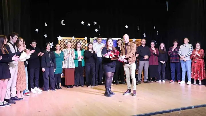 'Yakından Kumanda 2' oyunu kahkahalarla izlendi