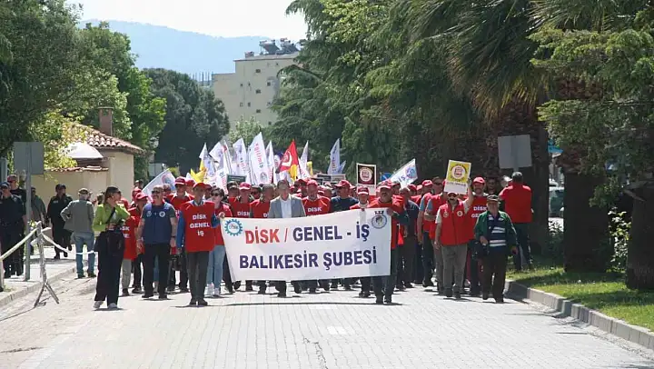 1 Mayıs Edremit'te kutlandı