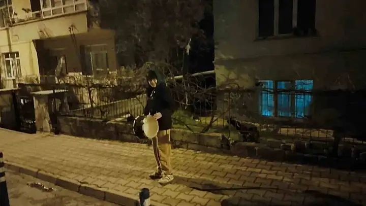 12 yaşındaki Mustafa harçlıklarıyla davul aldı, Muğla'yı Ramazan geleneğine kavuşturdu