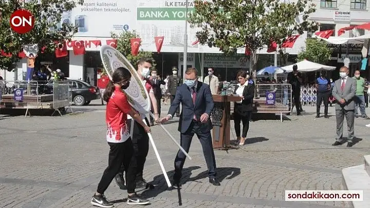 19 Mayıs Atatürk'ü Anma, Gençlik ve Spor Bayramı Edremit'te kutlandı