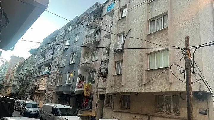 7 katlı binanın çatısından havalandırma boşluğuna düşen çocuk ağır yaralandı