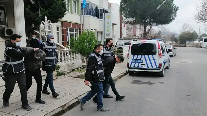 82 yaşındaki çiftçiyi dolandıran şahıslar kıskıvrak yakalandı
