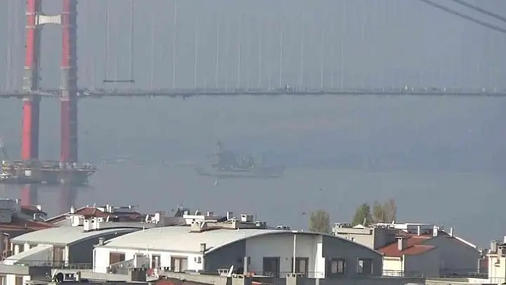 ABD savaş gemisi Çanakkale Boğazı'ndan Marmara'ya çıktı