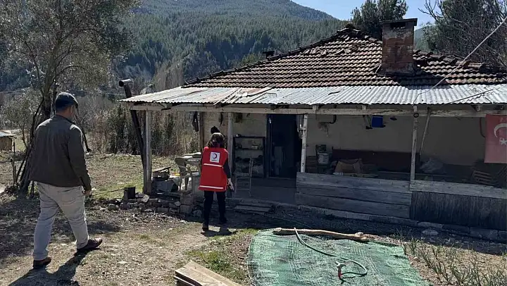 Acıpayam'ın kırsal mahallerinde yaşayan ihtiyaç sahipleri sevindirildi