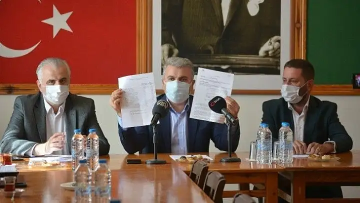 AK Parti Balıkesir Milletvekili Canbey Ayvalıklı çiftçilerin sesine kulak verdi
