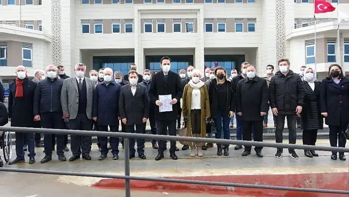 AK Parti Çanakkale İl Başkanı Makas mazbatasını aldı