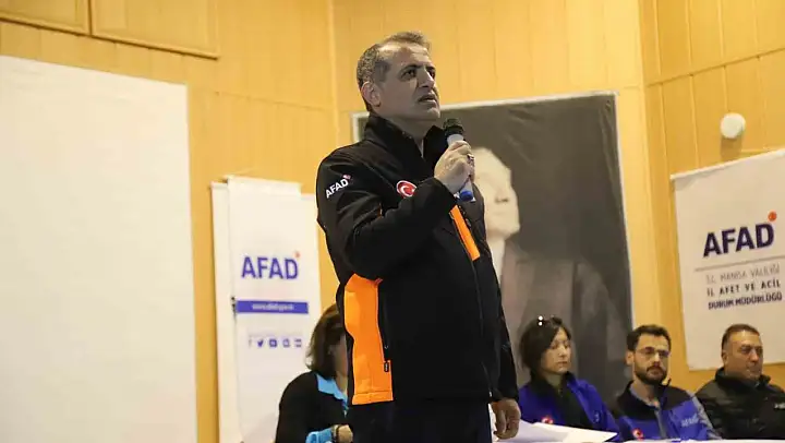 Akhisar'da depremzedeler için yapılan konutlar sahiplerini buldu